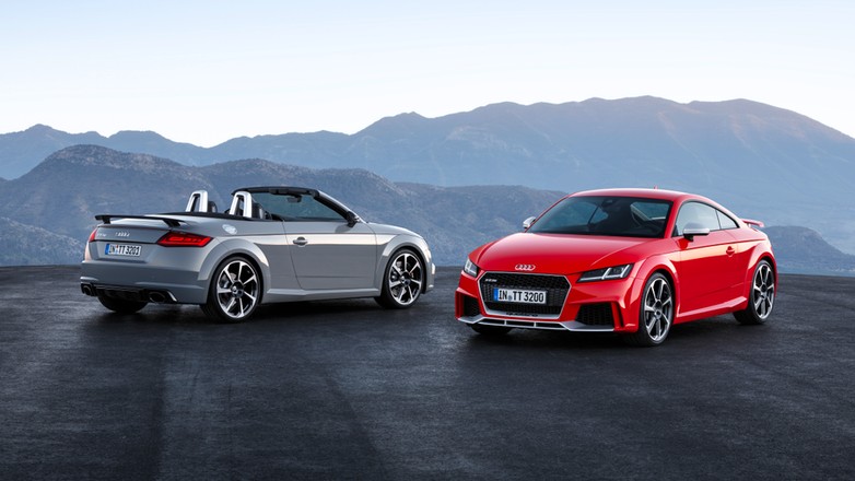 Audi TT RS Coupé i  Audi TT RS Roadster