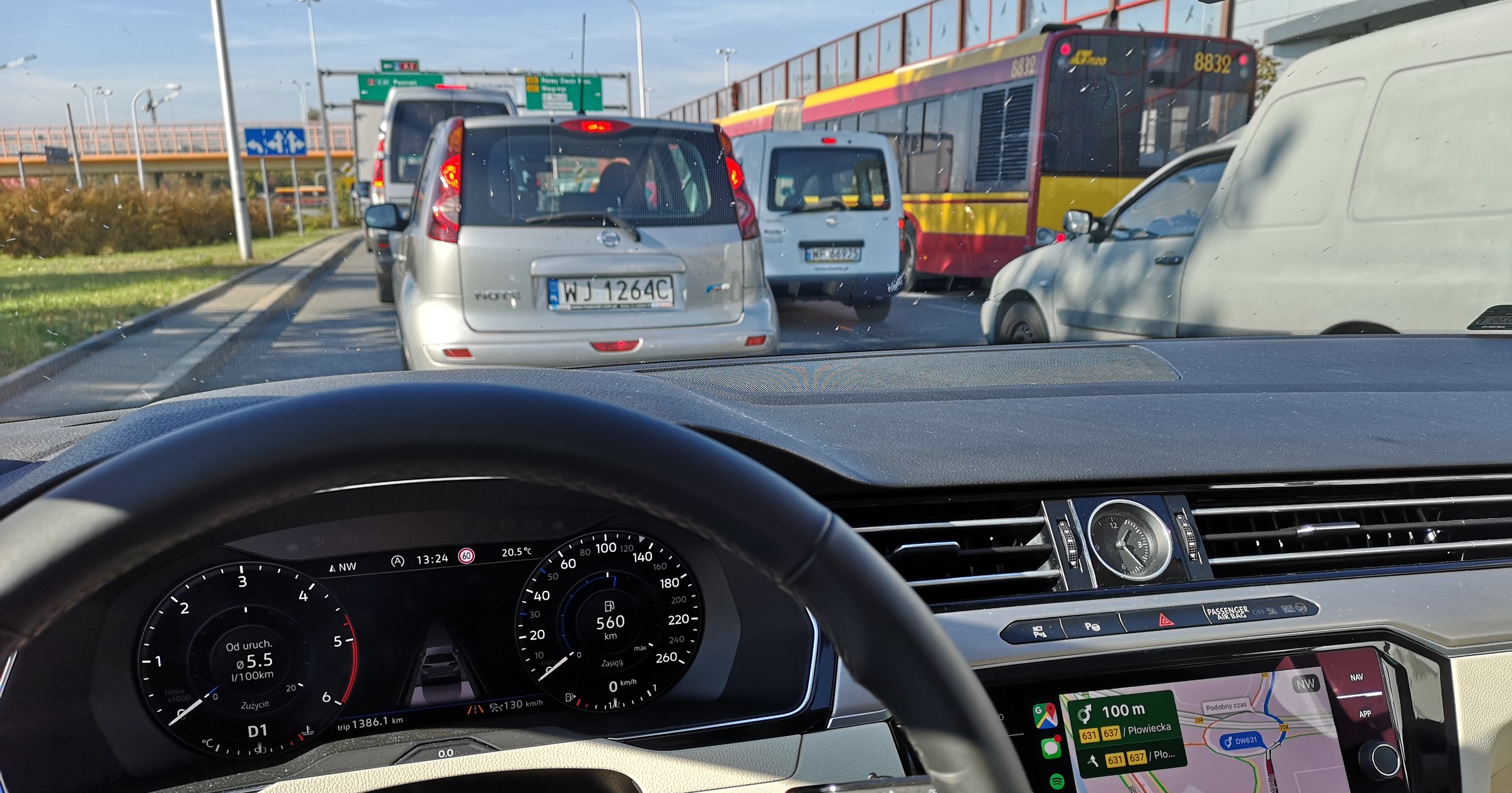 Korek w Warszawie na wylotówce