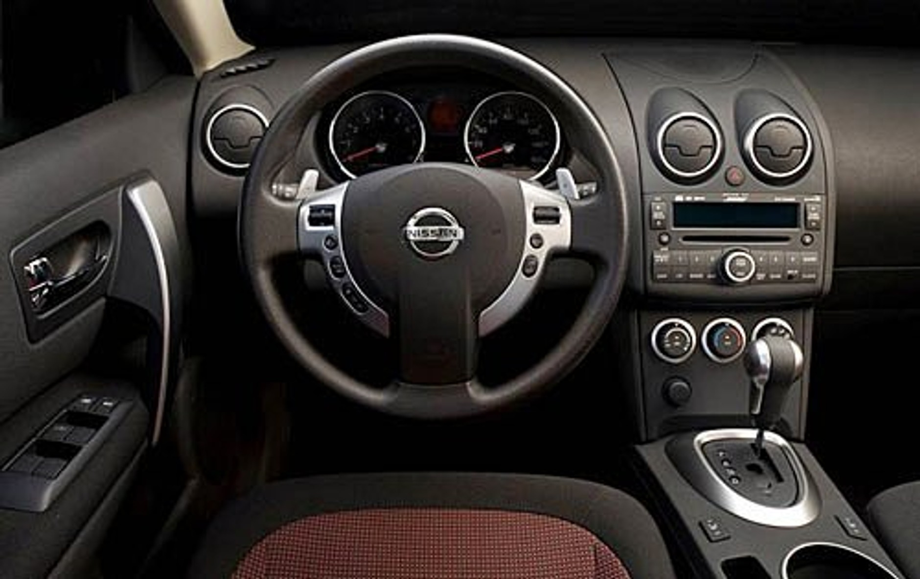 Nissan Rogue: mały i tani crossover