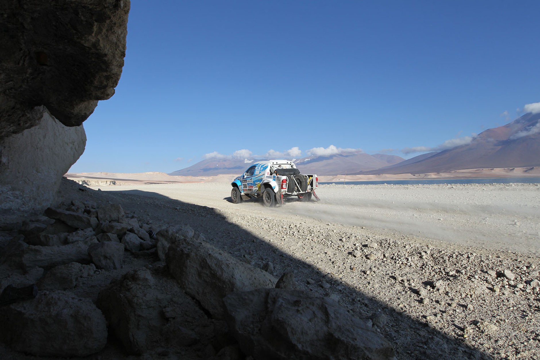 Dakar 2013: ciężarówka bez skrzyni, Małysz traci oddech (13. etap, wyniki, galeria)