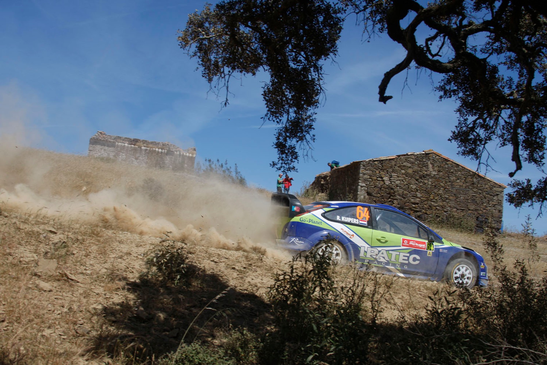 Rajd Portugalii 2010: dominacja Citroena, Kościuszko trzeci (2. etap, wyniki, galeria Willy Weyens)