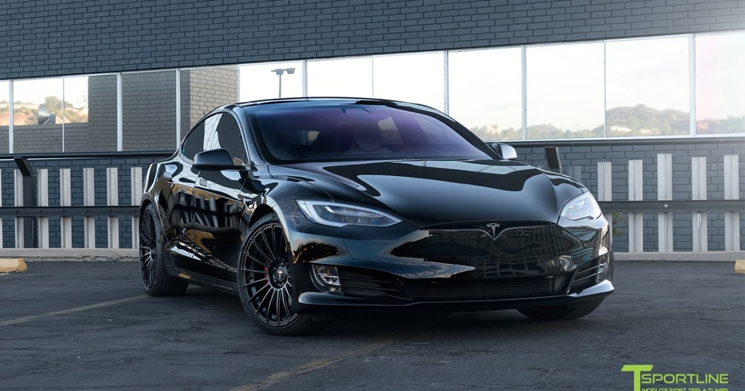 Tesla Model S P100D – szlif T Sportline