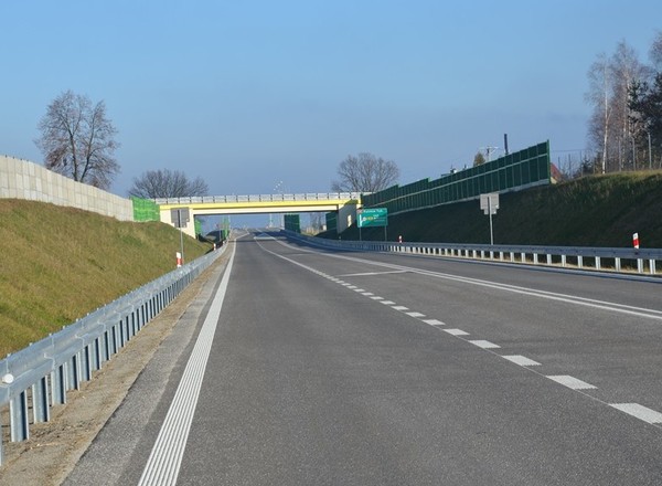 Jeszcze w tym roku zyskamy niemal 140 km nowych dróg