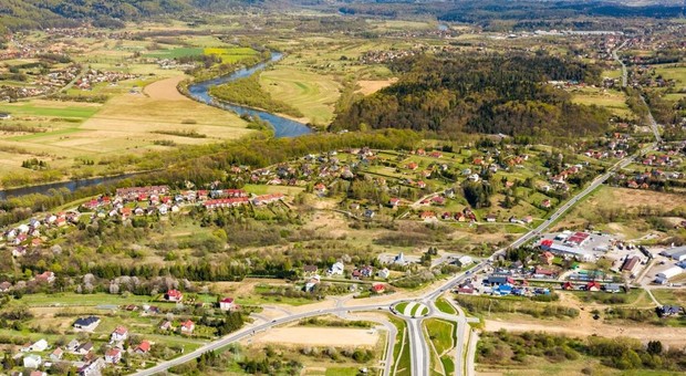 Druga część obwodnicy Sanoka w realizacji. W jej skład wejdzie nowy most nad Sanem