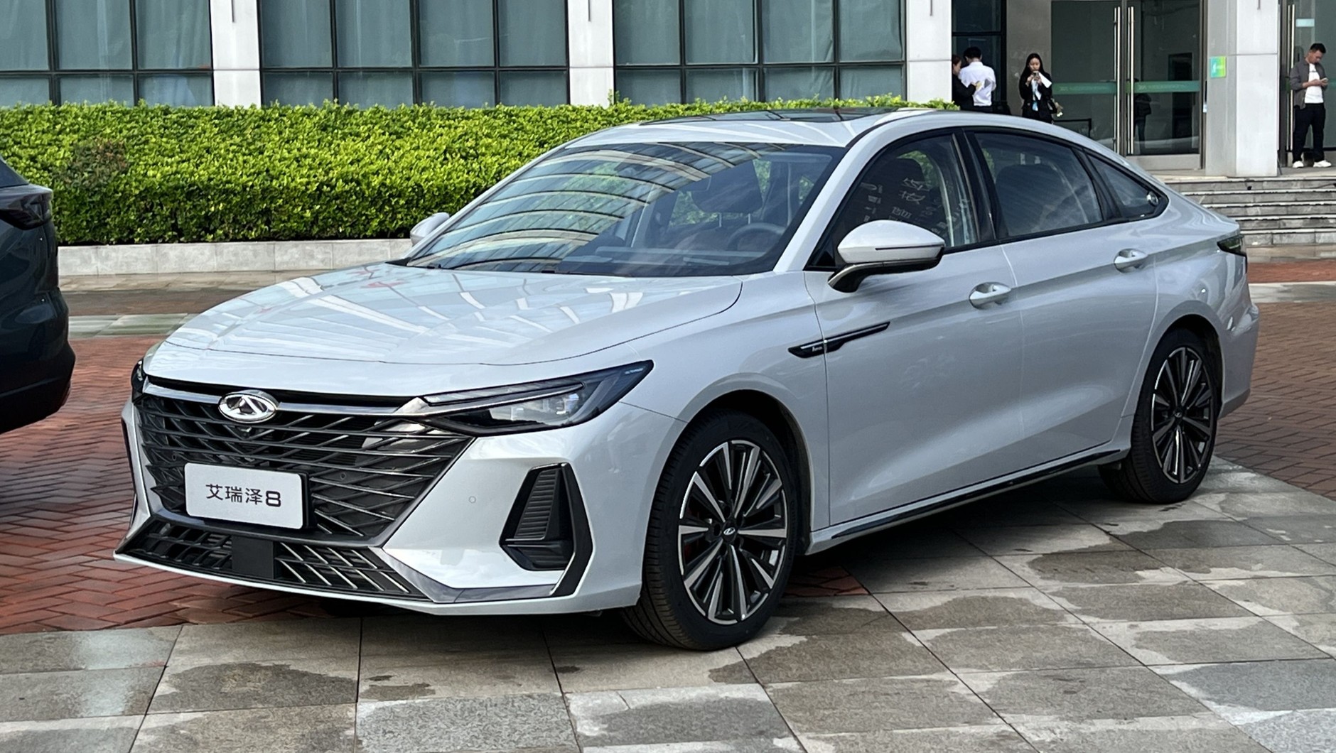 Chery Arrizo 8