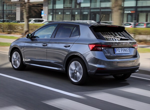 Skoda Fabia z podstawowym silnikiem. Czy jest warta uwagi?