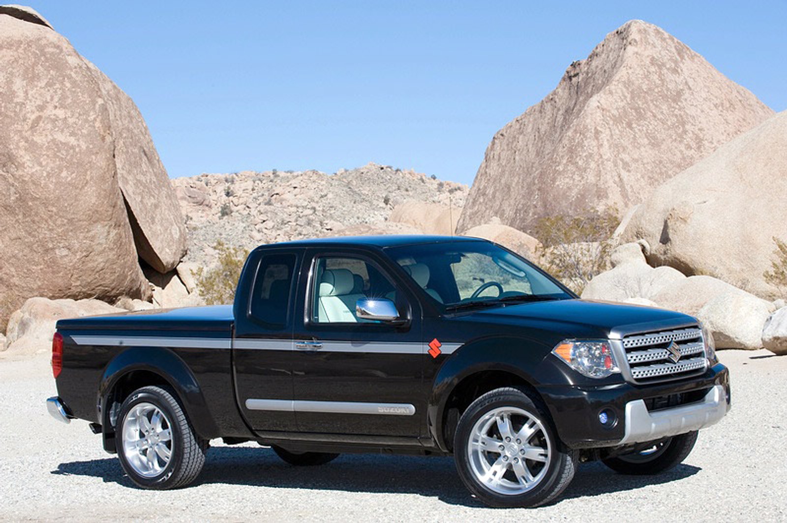 Chicago 2008: Suzuki Equator - pikap w stylu amerykańskim