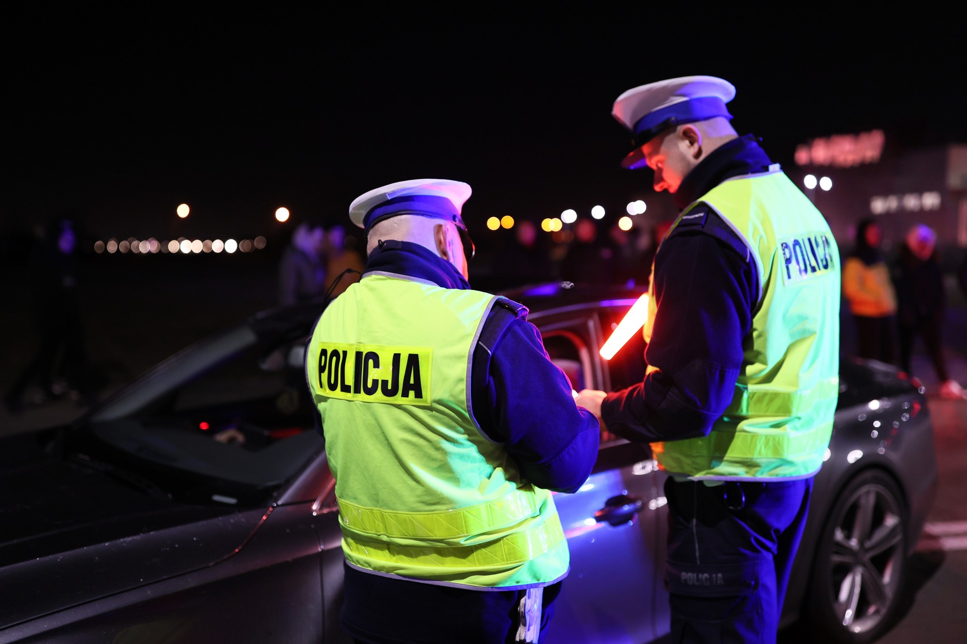 Podczas kontroli to policjant powinien przedstawić powód zatrzymania