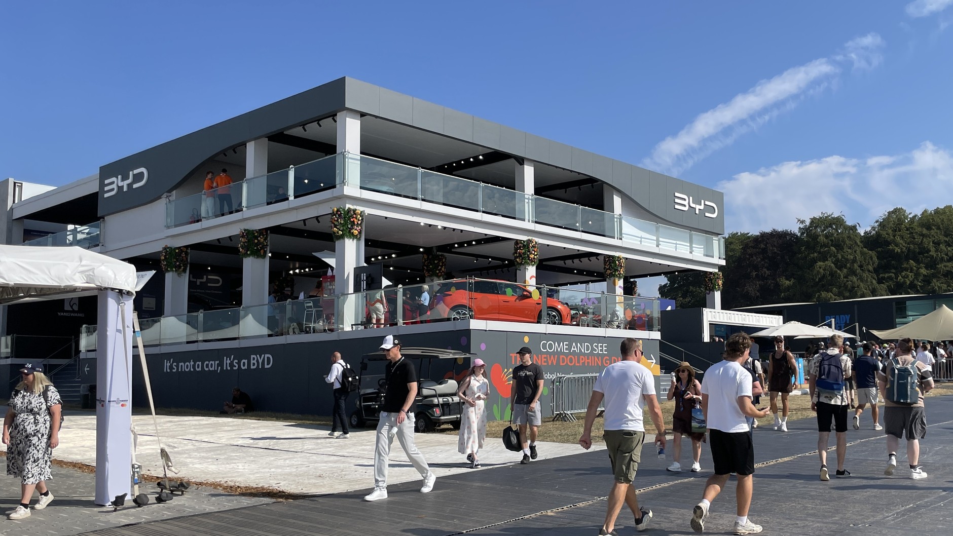 Pawilon BYD na Festiwalu Prędkości w Goodwood