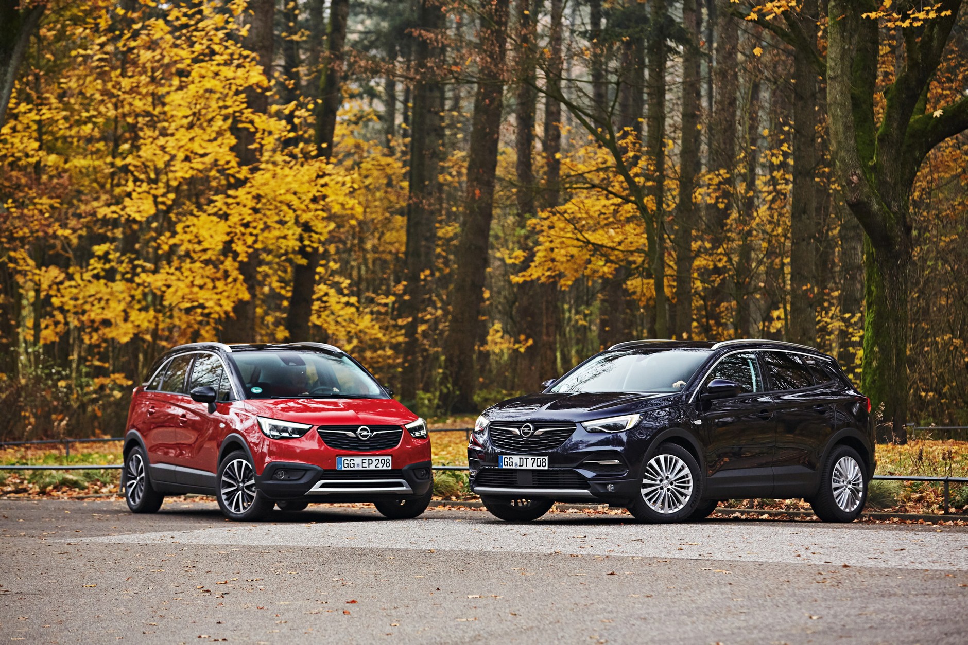 Porównanie par SUV-ów od Opla, Kii, Suzuki, Mini i BMW