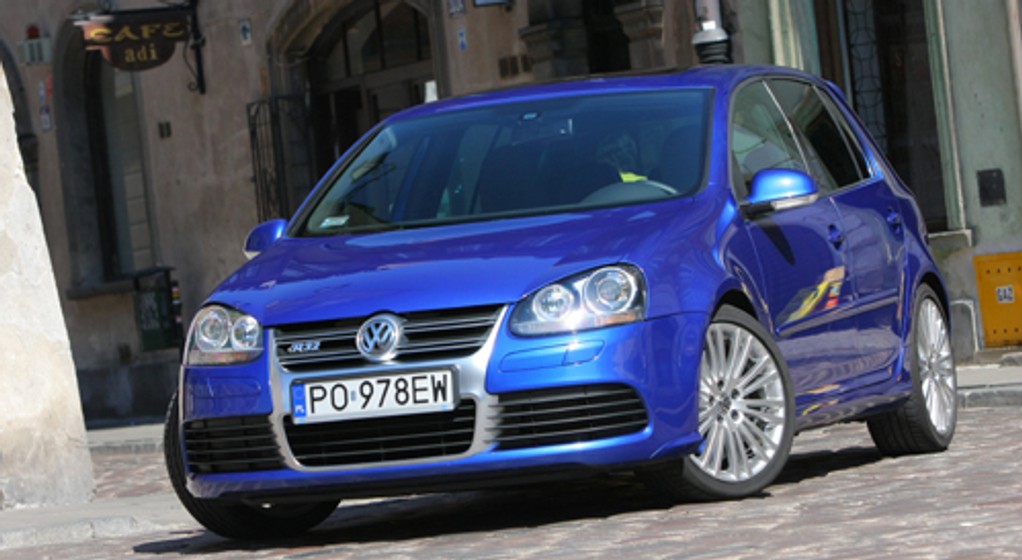 VW Golf R32 - Auto-katapulta na każdą porę roku