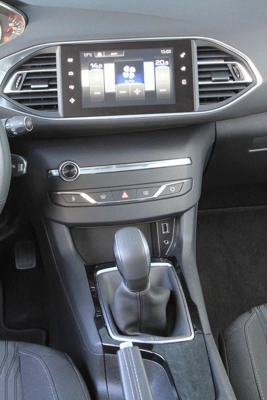 Test Peugeota 308 1.2 THP - Całkiem dobrze sobie radzi