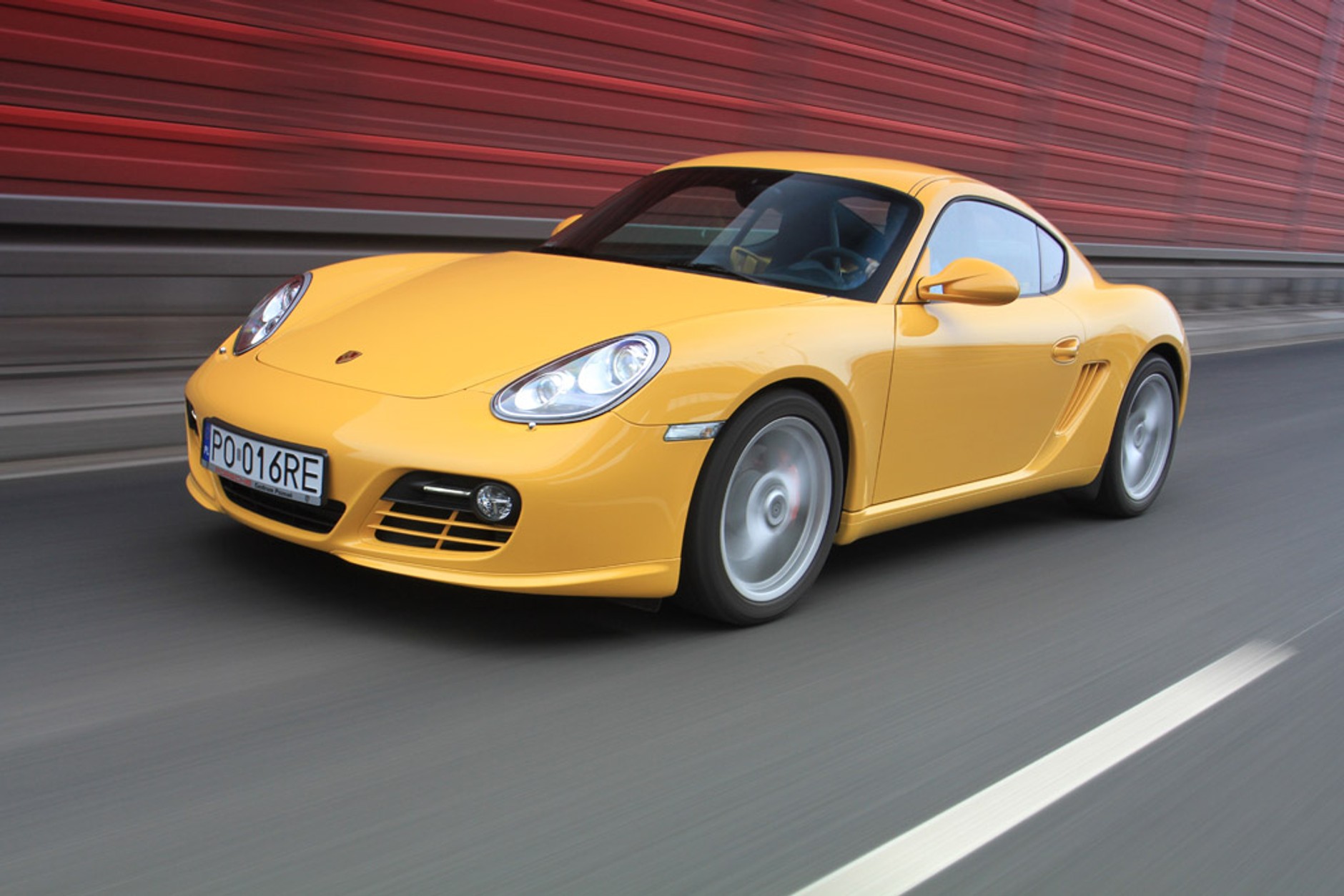 Porsche Cayman: cywilizowany sportowiec