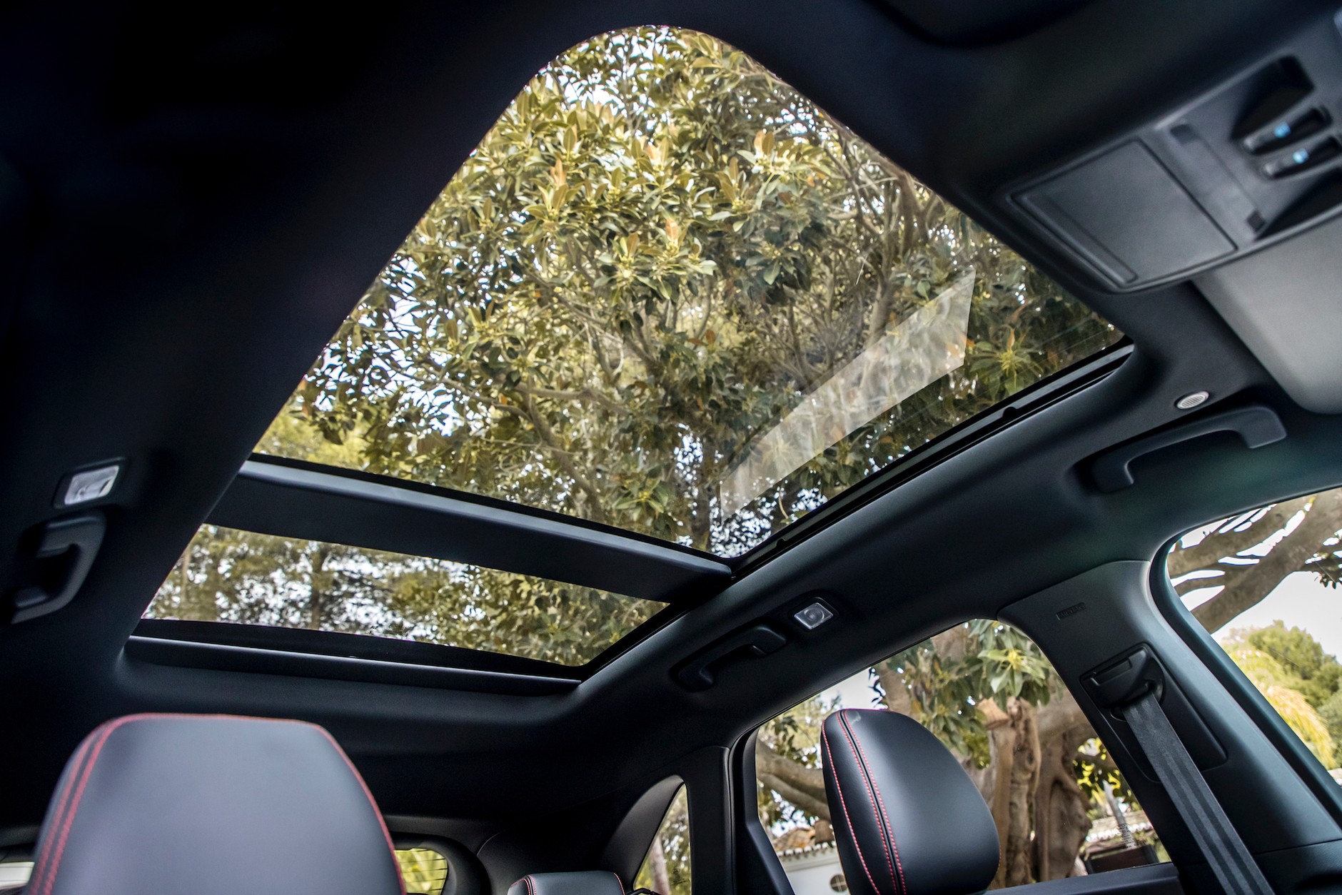 Kuga ST-Line X Plug-In Hybrid 065