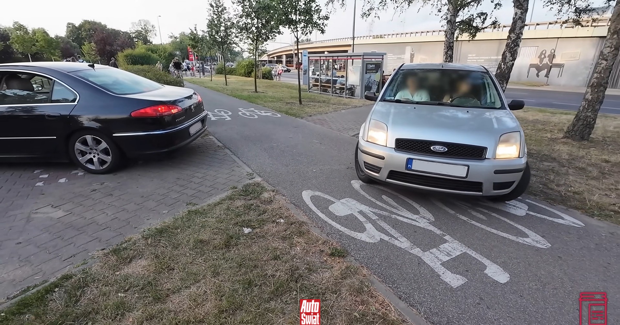 Jazda po chodniku to surowy mandat. Jest od tego tylko jeden wyjątek