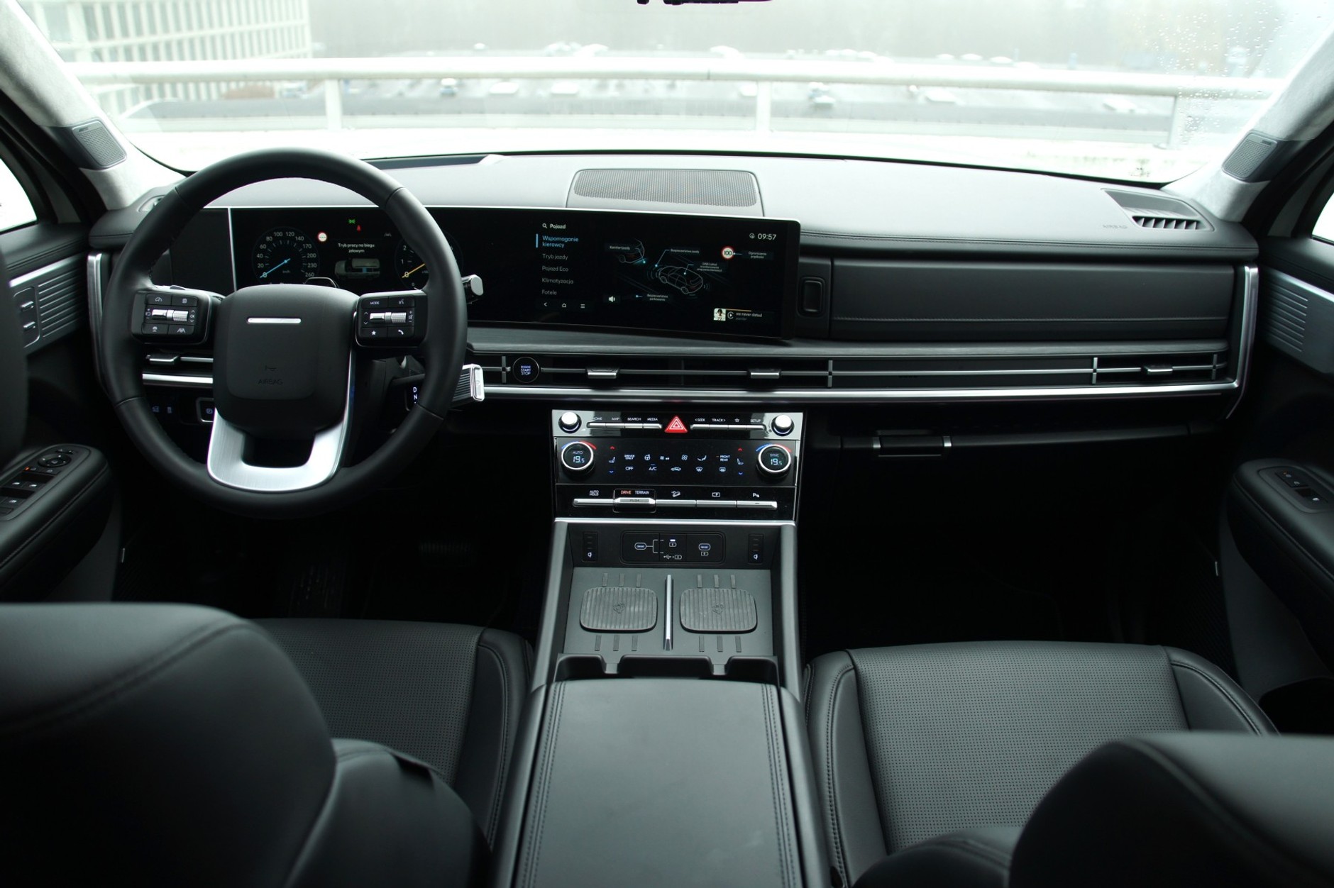 Hyundai Santa Fe Hybrid