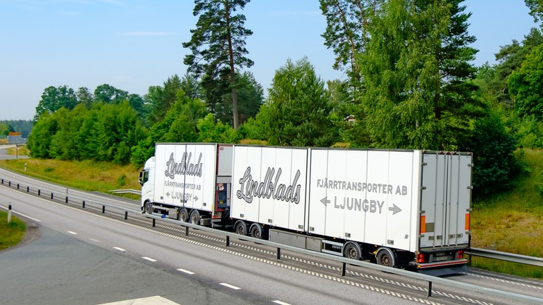 Ciężarówka z naczepą