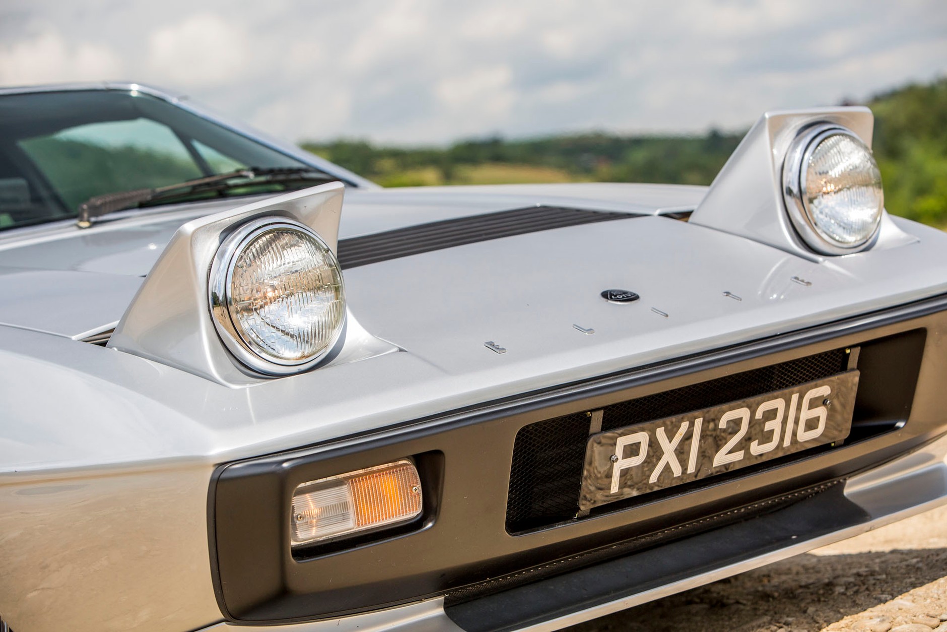 Klasyk, który zmienił historię - Lotus Elite II Type 75