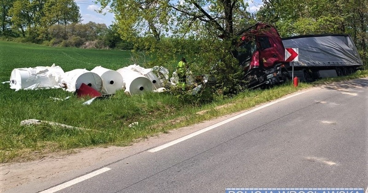 Wypadek ciężarówki pod Wrocławiem