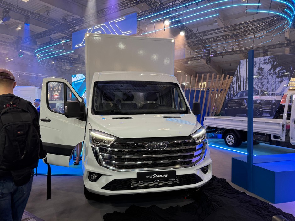 JAC na Poznań Motor Show 2025