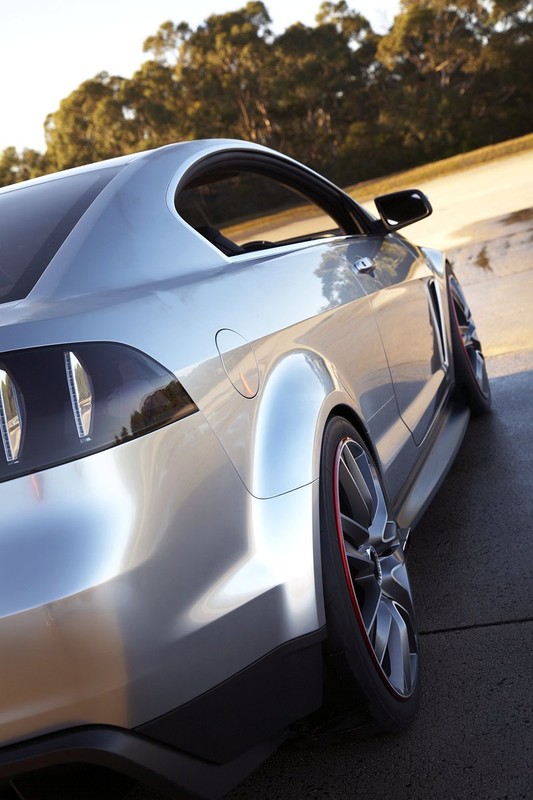 Holden Coupe 60 – upominek z okazji 60-lecia