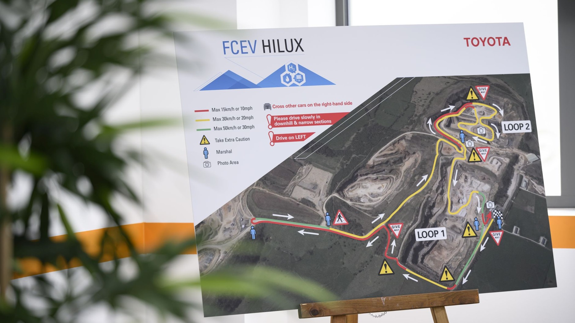 Prototyp Toyoty Hilux H2 (FCEV)