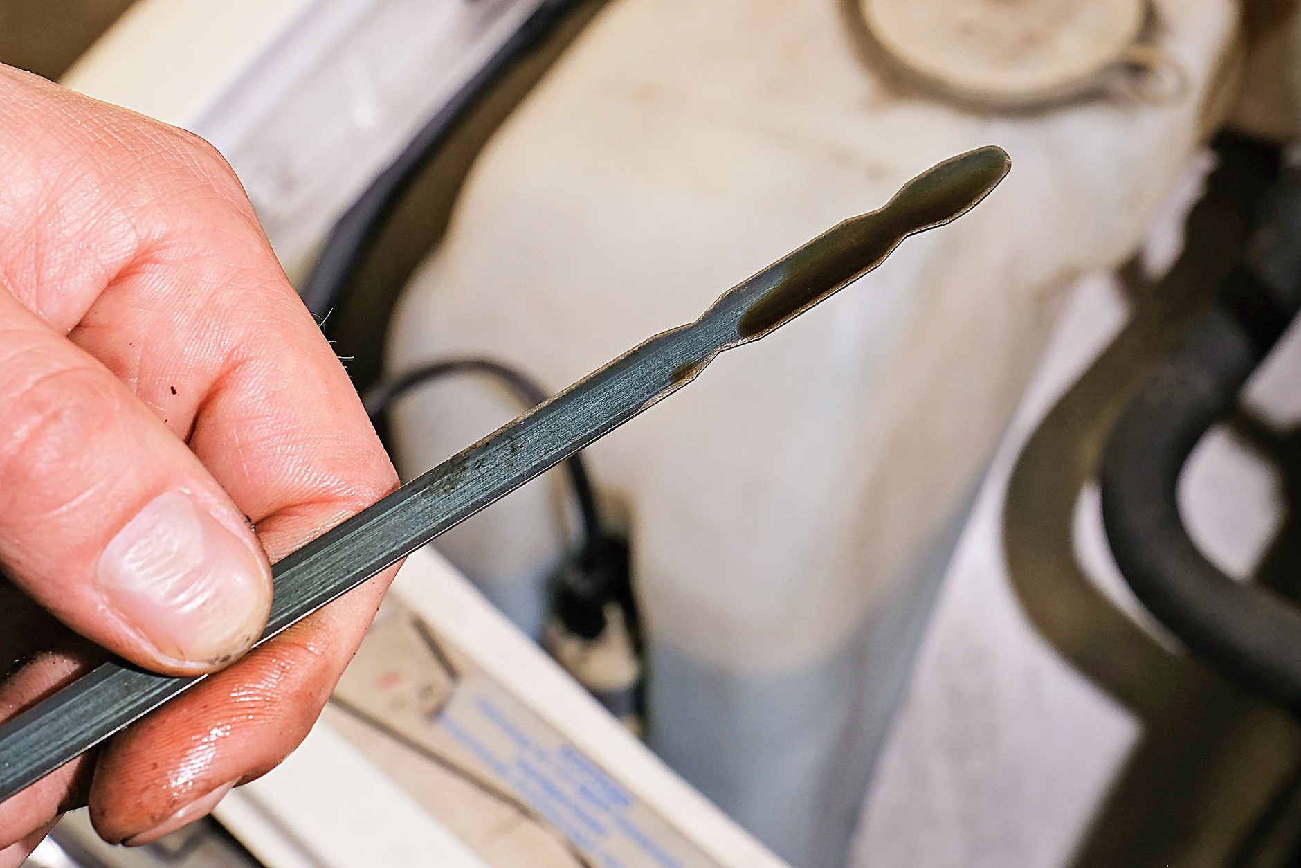 Ocena stanu silnika po wyglądzie oleju na bagnecie