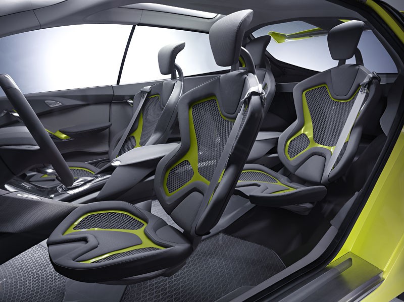 Genewa 2009: Ford iosis MAX – nowy koncept w kinetycznej stylistyce (+ wideo)