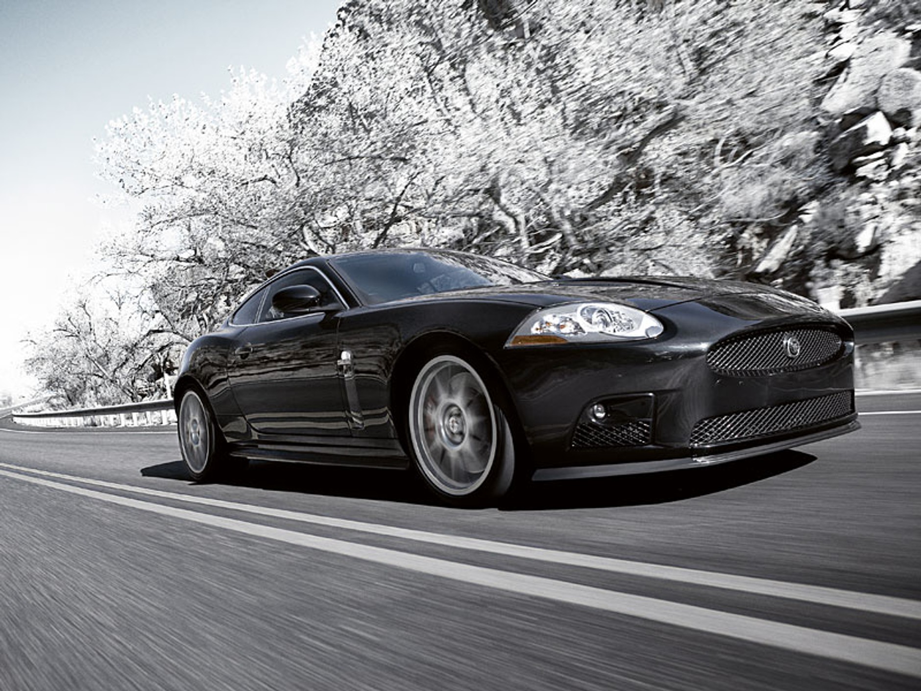 Genewa 2008: Jaguar XKR-S – na szczycie łańcucha pokarmowego (+ wideo)