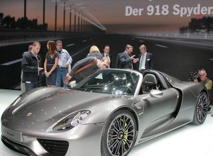 Porsche 918 Spyder: hybrydowy superbolid