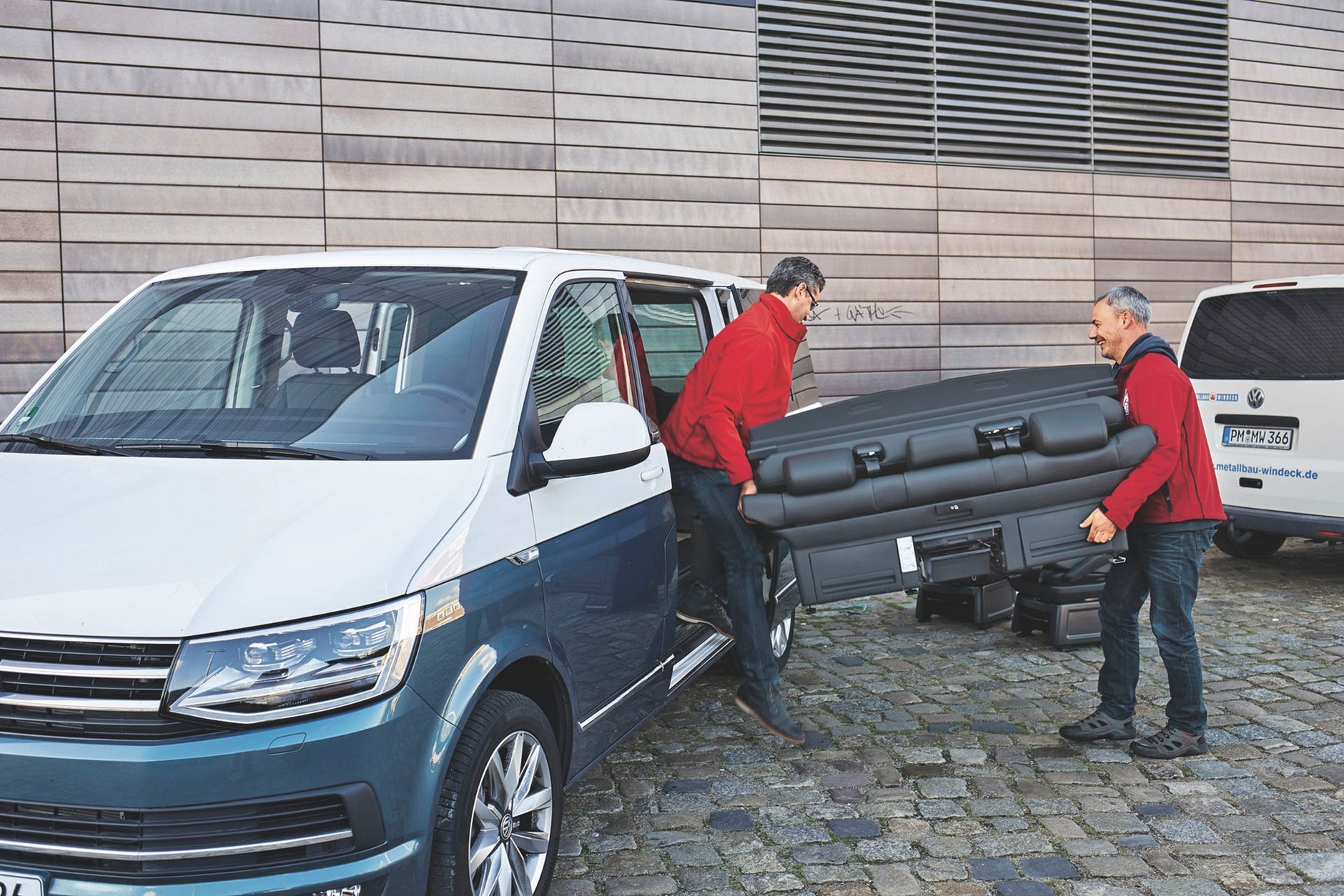 Demontaż kanapy, 
czyli siłownia gratis