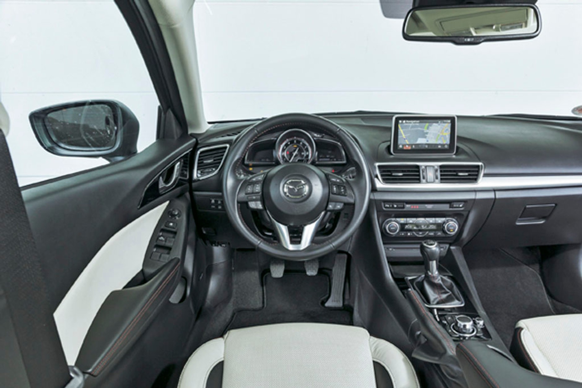 Miejsce 2 - Mazda 3 2.0 Skyactiv-G