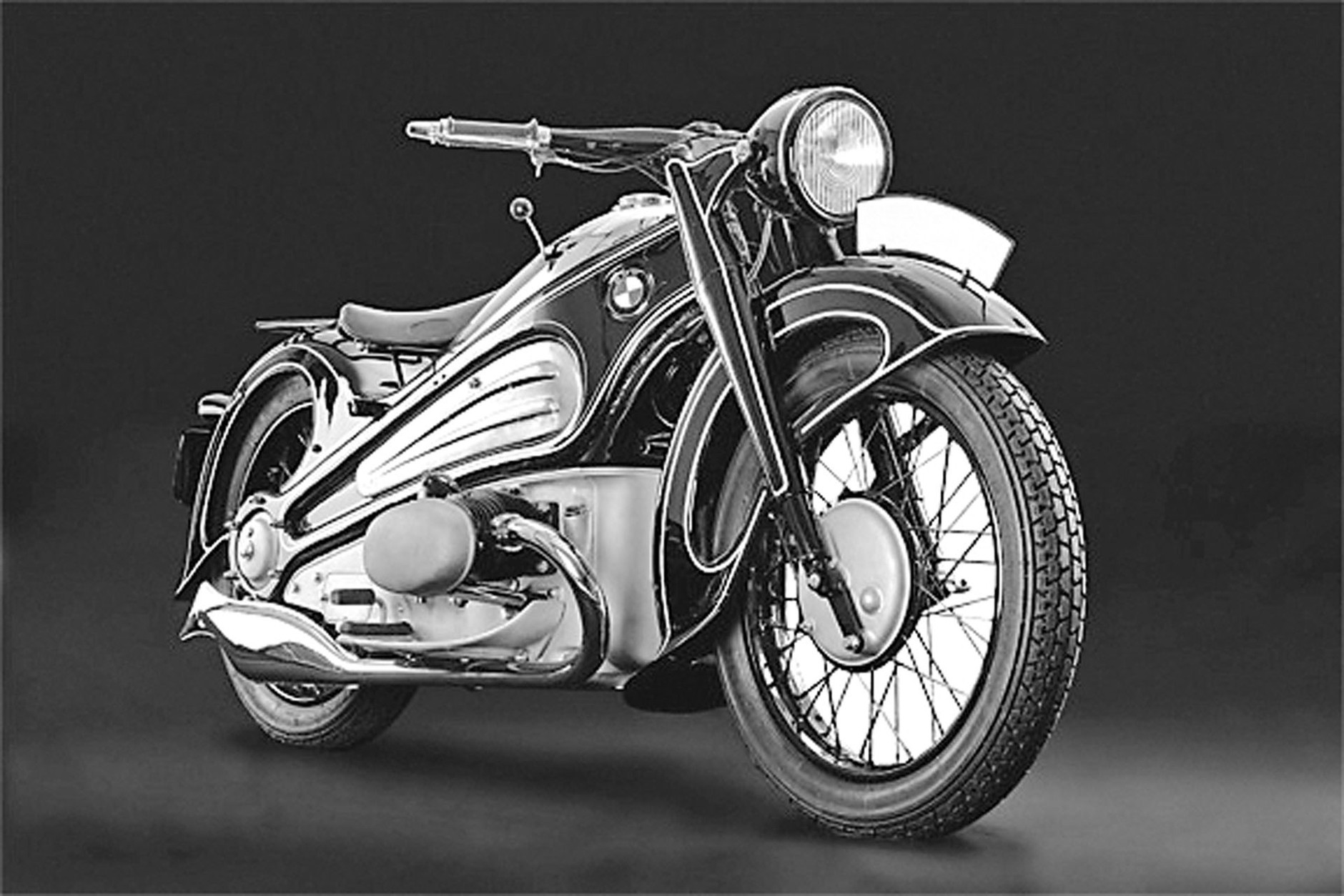 Rok 1934 - BMW R7