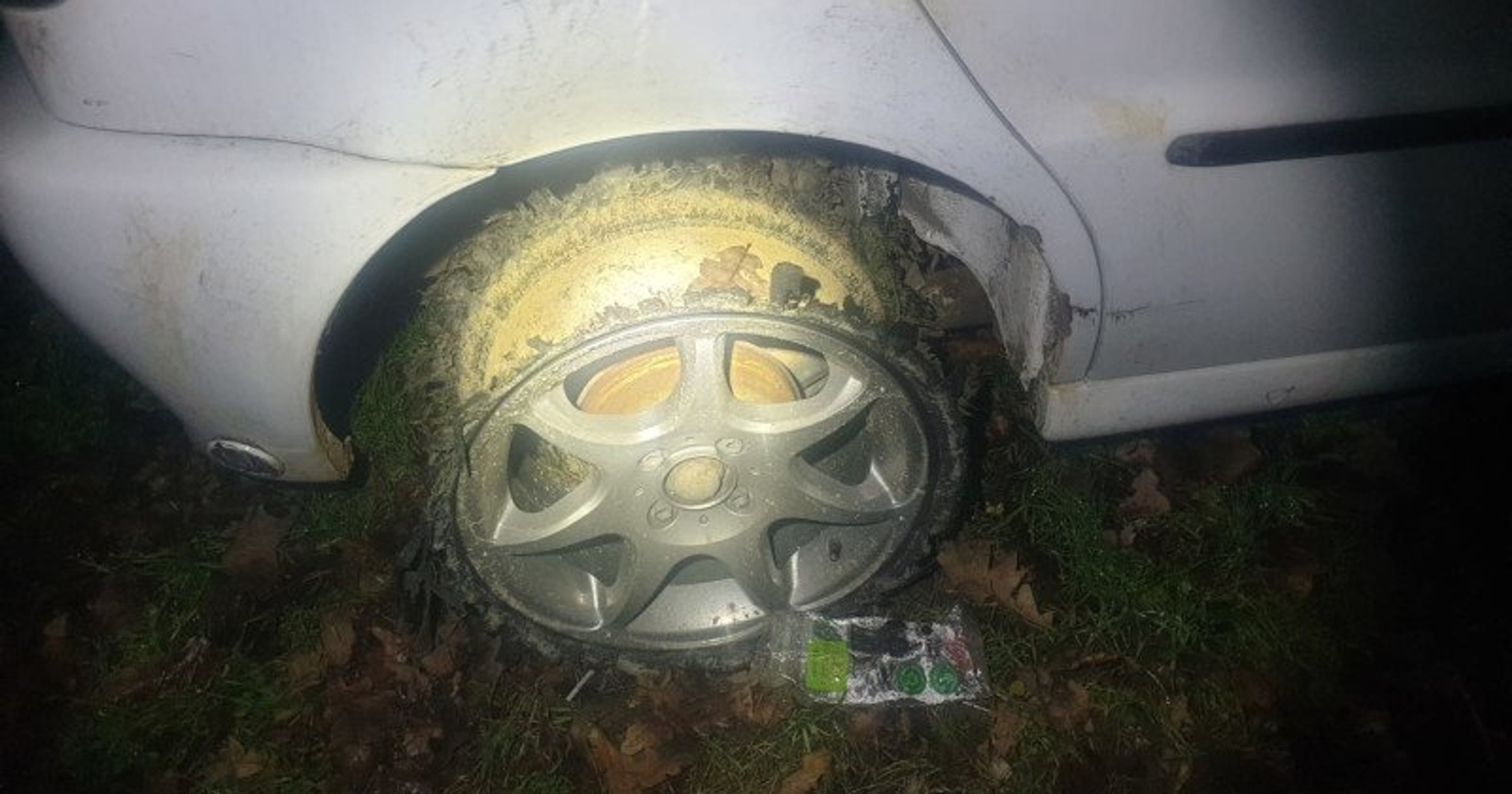 Obywatelskie zatrzymanie pijanego kierowcy, który jechał skradzionym samochodem