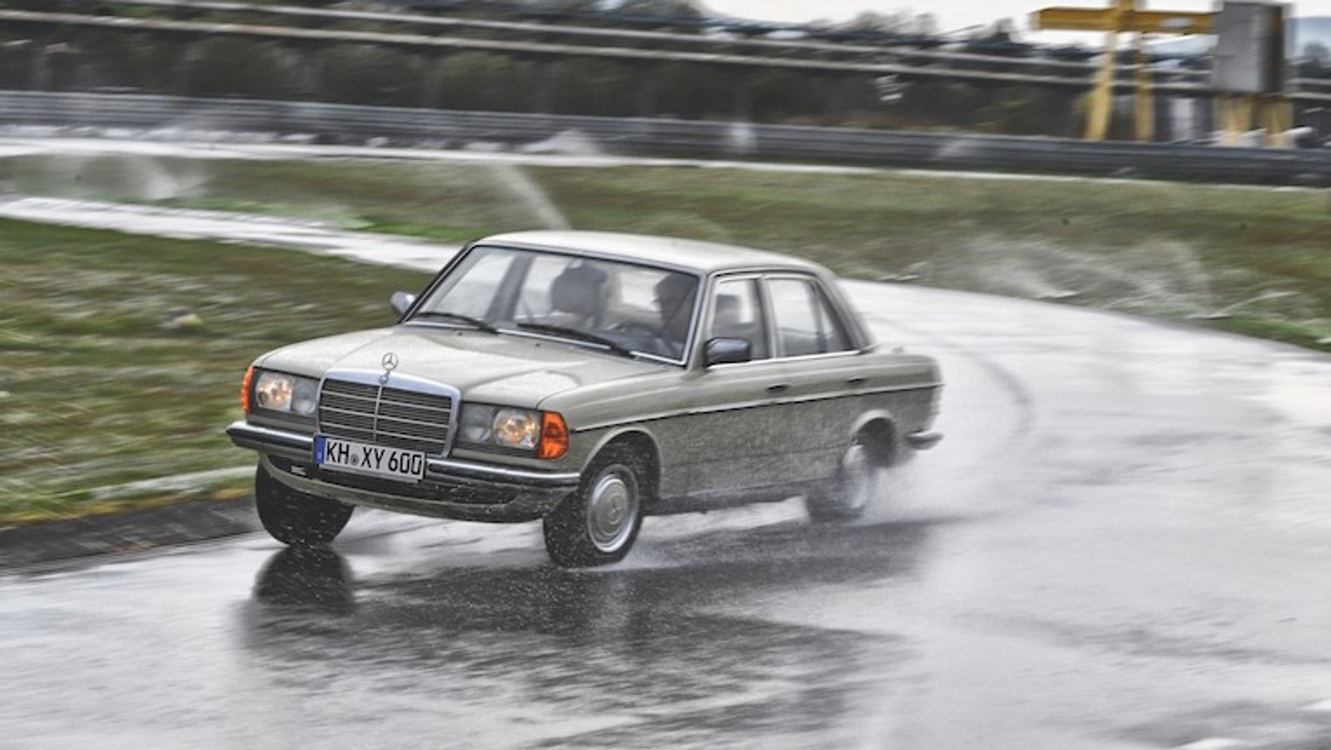 Test opon do oldtimerów
