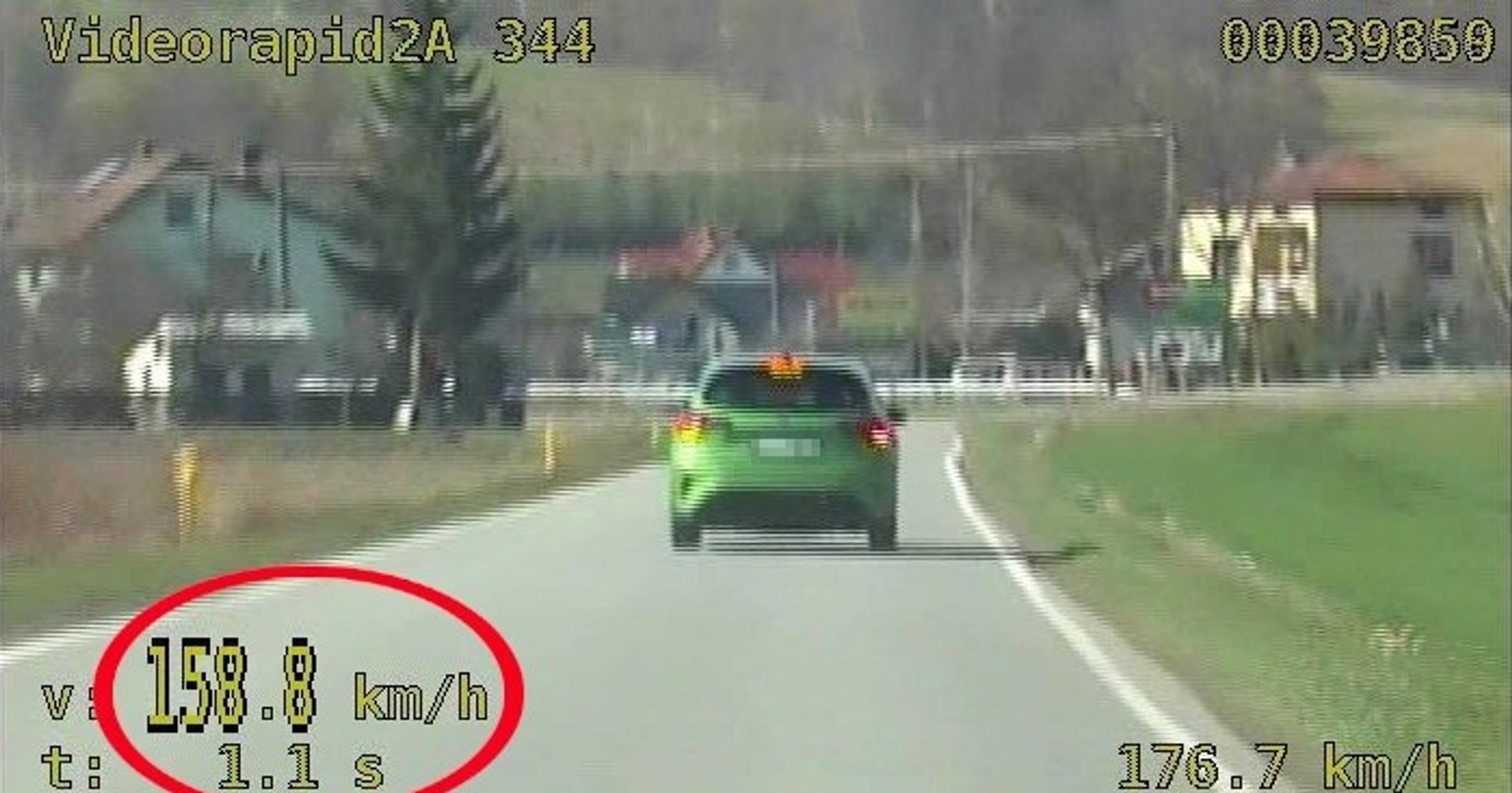  Szaleńcza jazda w mieście: 158 km/h!/policja.pl