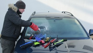 Test skrobaczek samochodowych? Sprawdzamy, która najlepiej czyści szybę