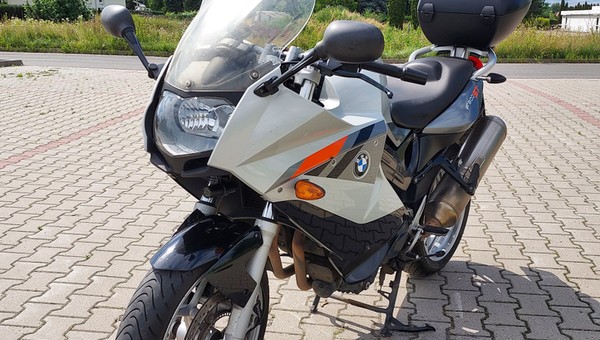 Motocyklowy wielki brat — test wideorejestratorów Mio MiVue M700 i MiVue M40