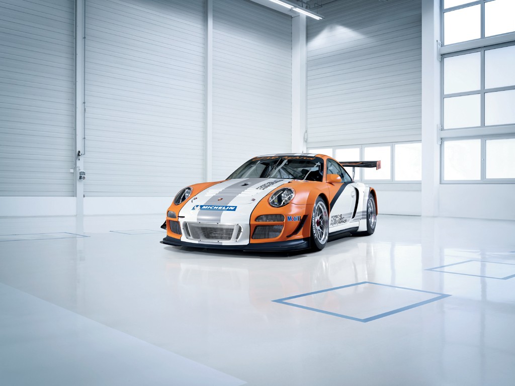 Porsche 911 GT3 R Hybrid: Wyścigowka na wysokich obrotach