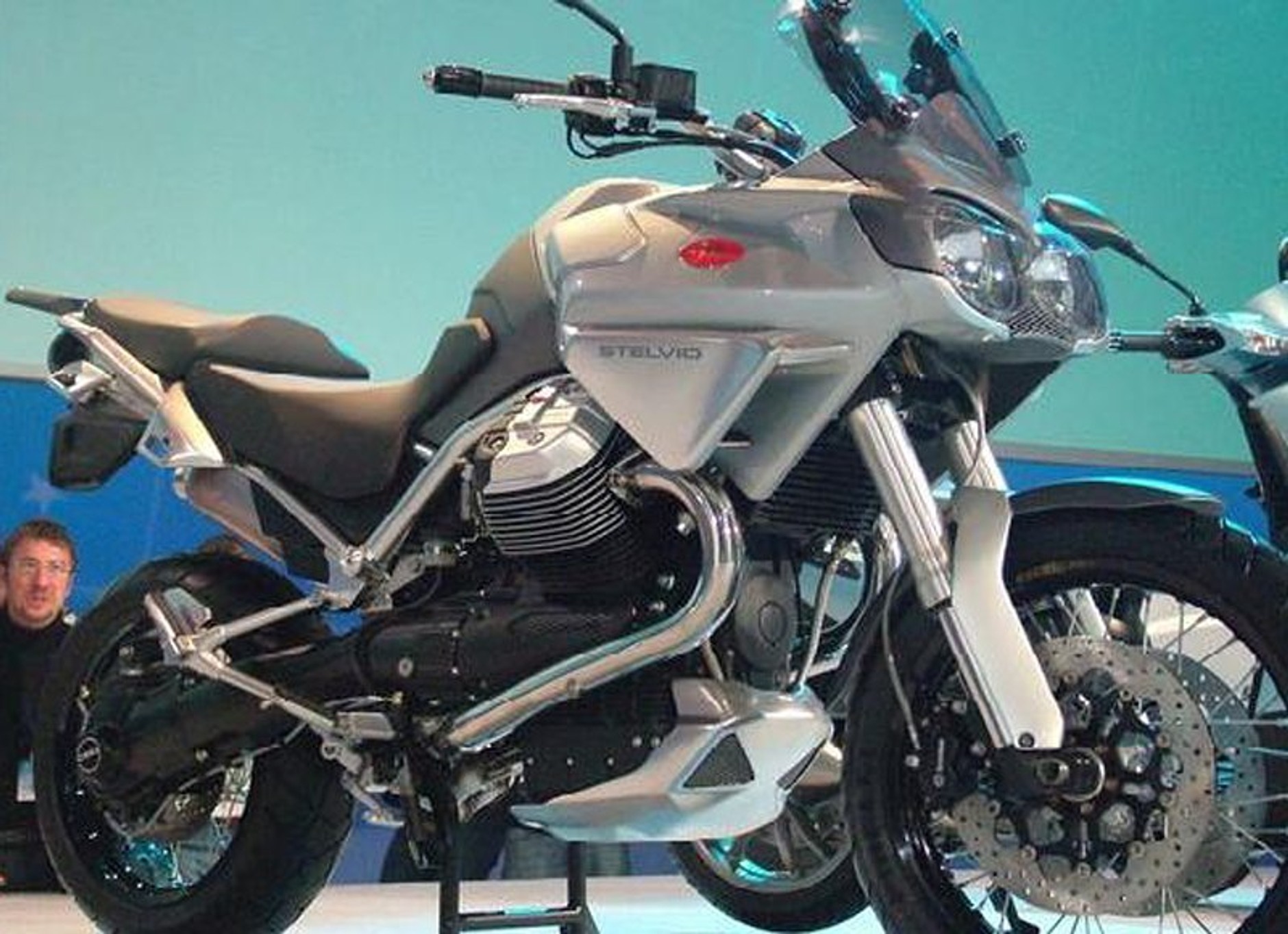 Moto Guzzi 1200 Stelvio: w reakcji na BMW R 1200 GS?