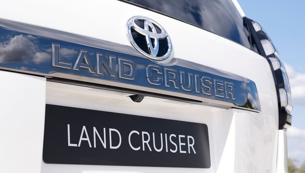 Toyota Land Cruiser 