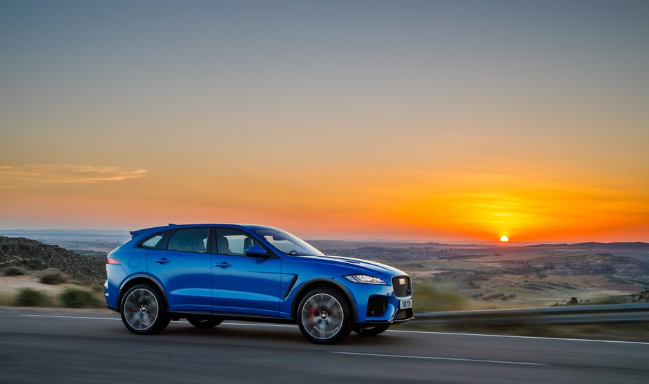 Jaguar F-Pace SVR
