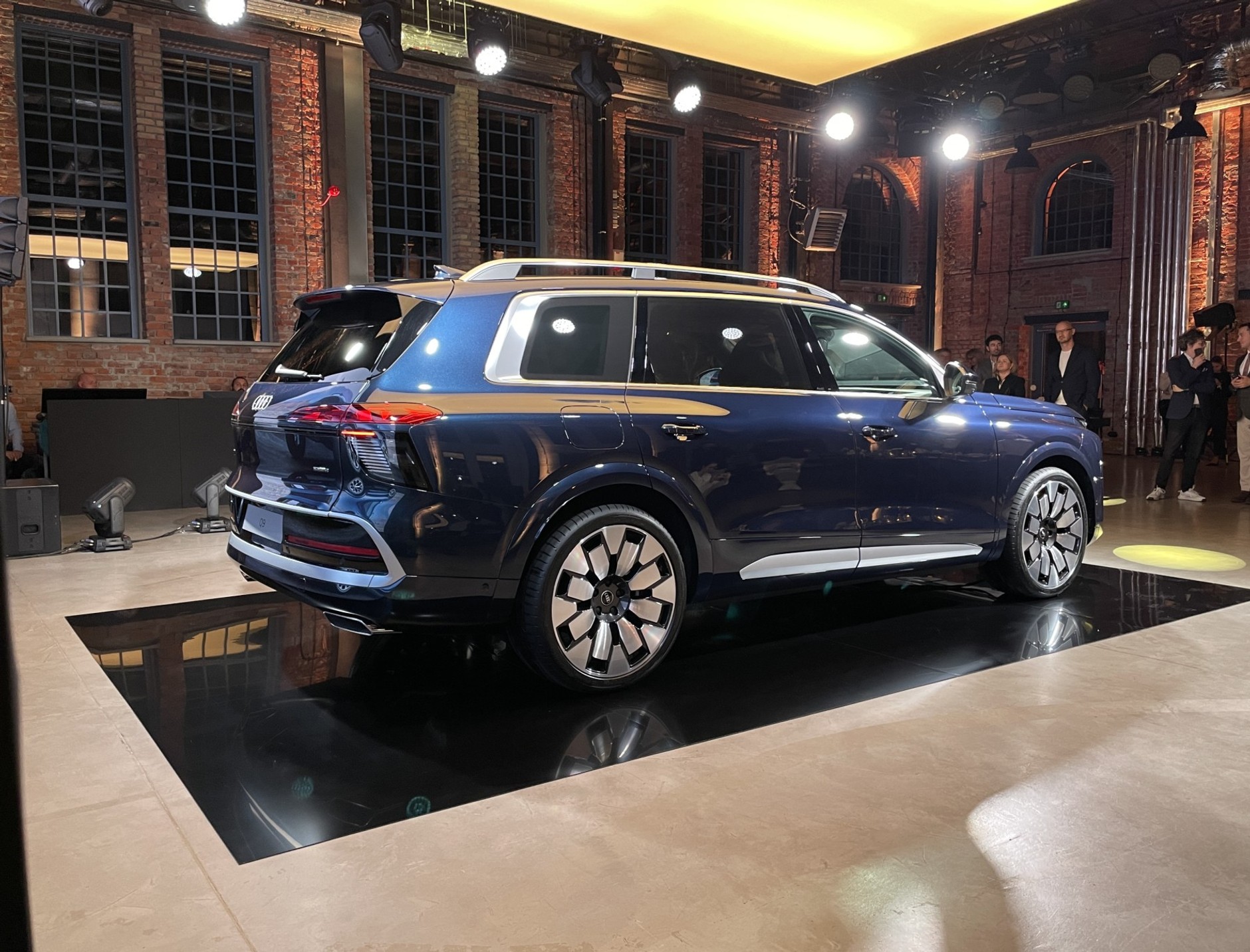 Audi Q9