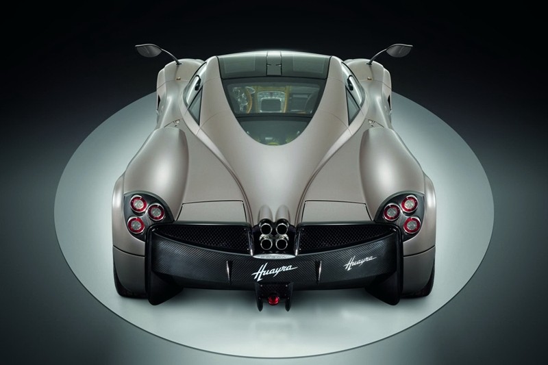 Pagani Huayra się objawiła