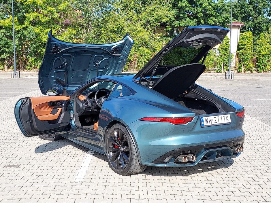 Jaguar F-Type R75