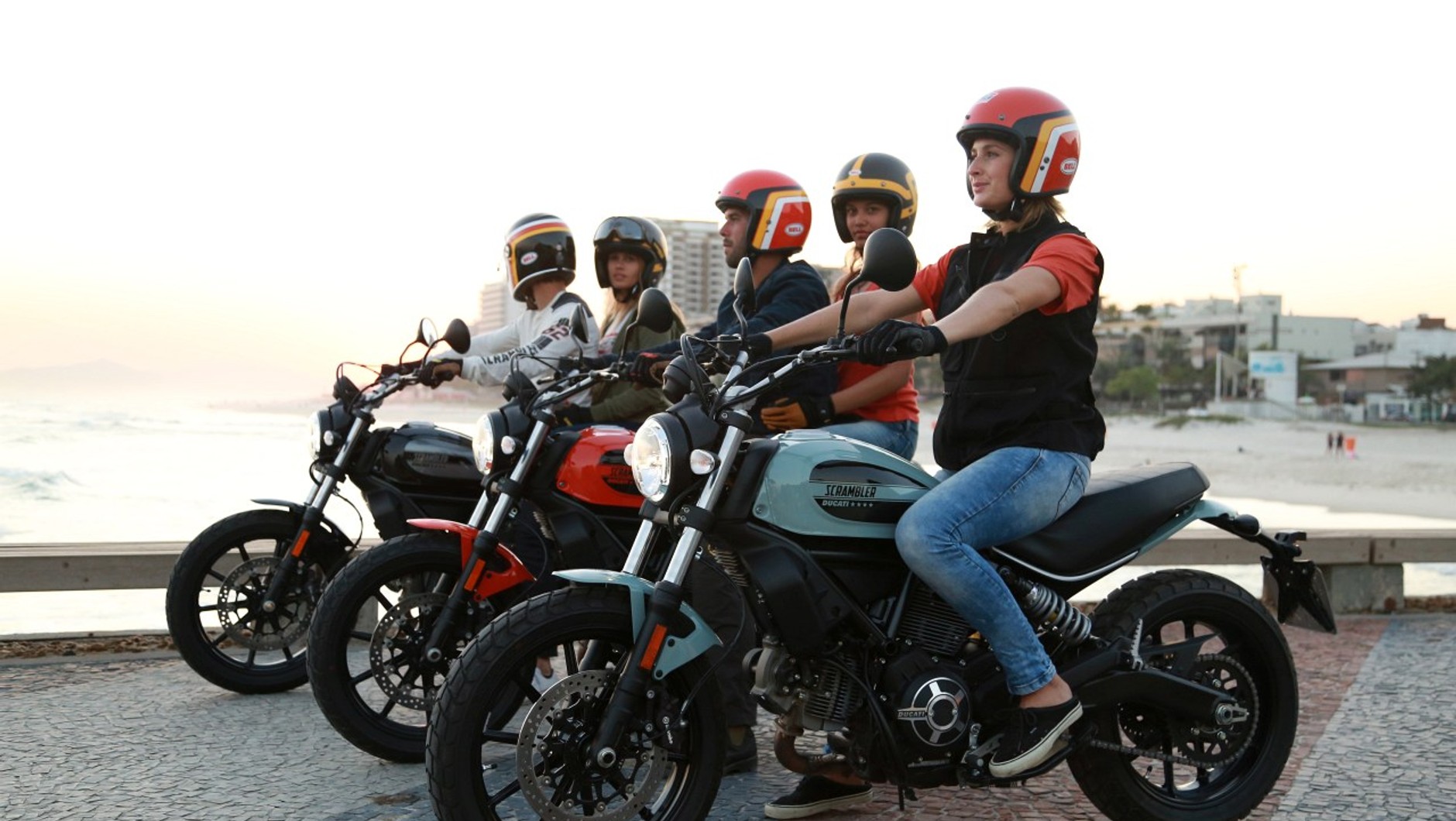 Ducati Scrambler Sixty2
