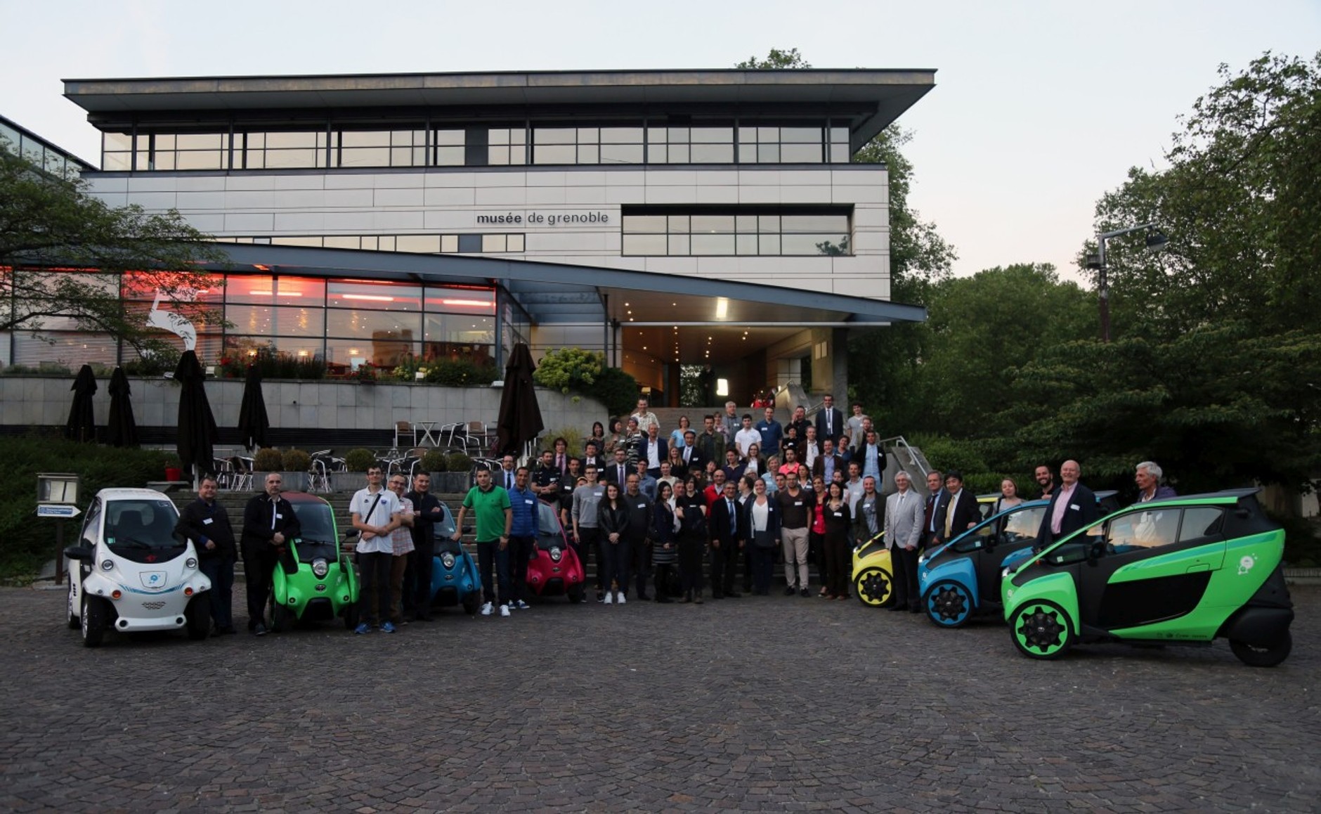 Car-sharing Toyoty w Grenoble - sposób na korki