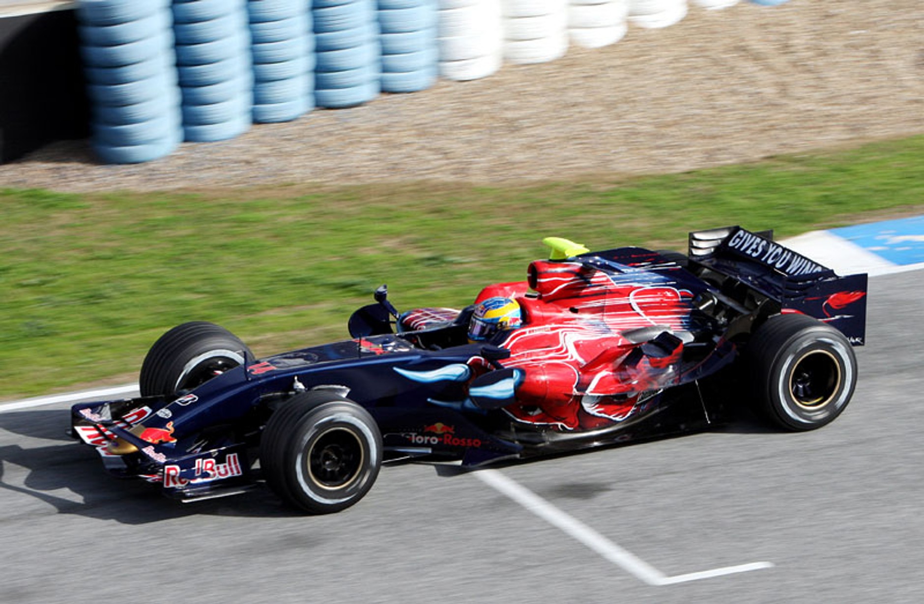 Formuła 1: Fernando Alonso pokazał klasę w Jerez (fotogaleria z testów)