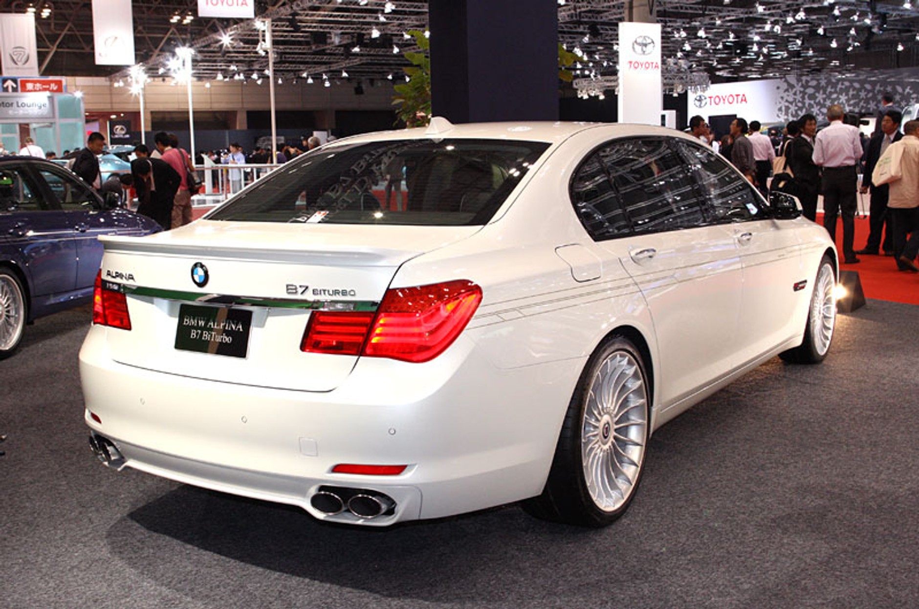 Tokio 2009: zero emisji, Celica powraca, elektryczne 4x4 (fotogaleria)