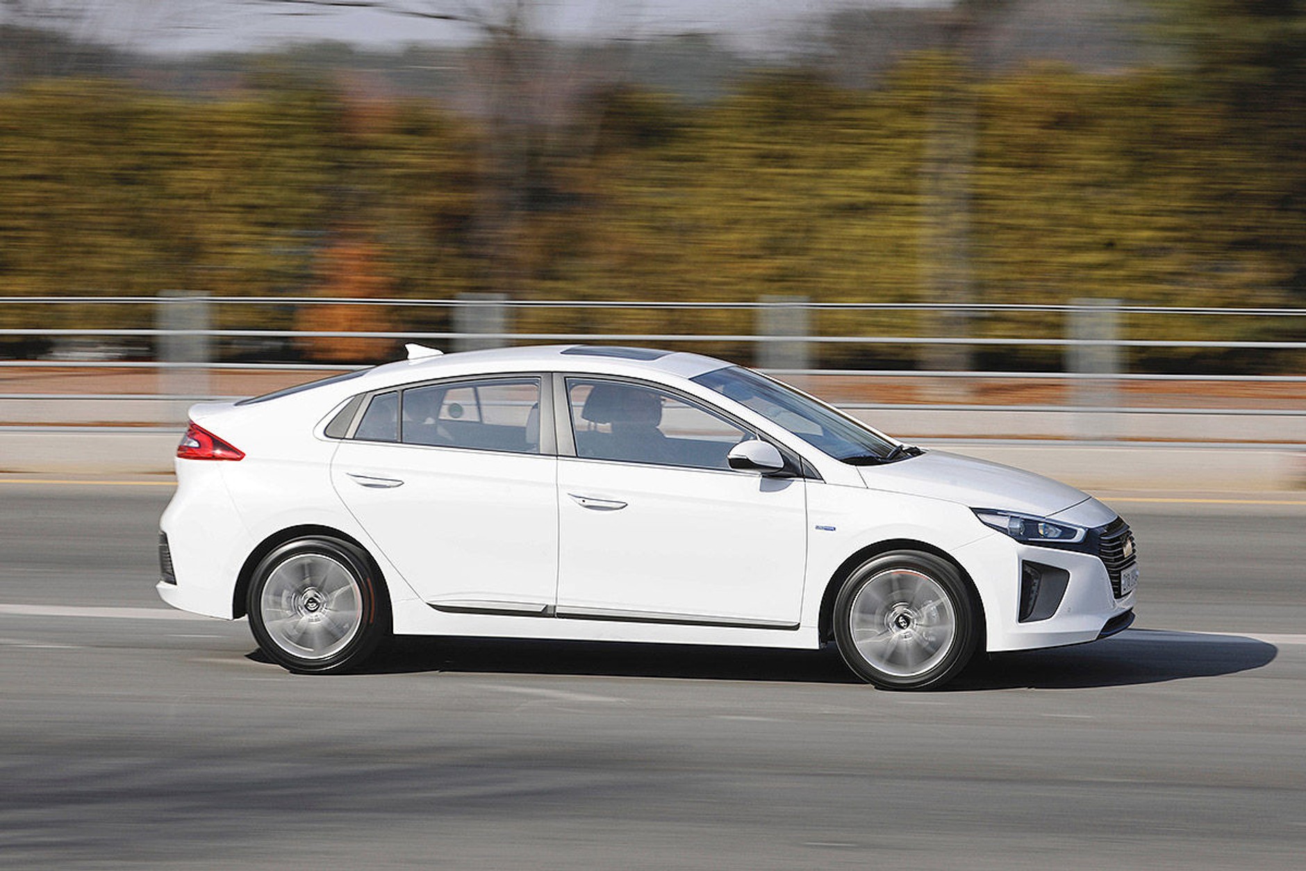 Hyundai Ioniq - nowa hybryda z Korei